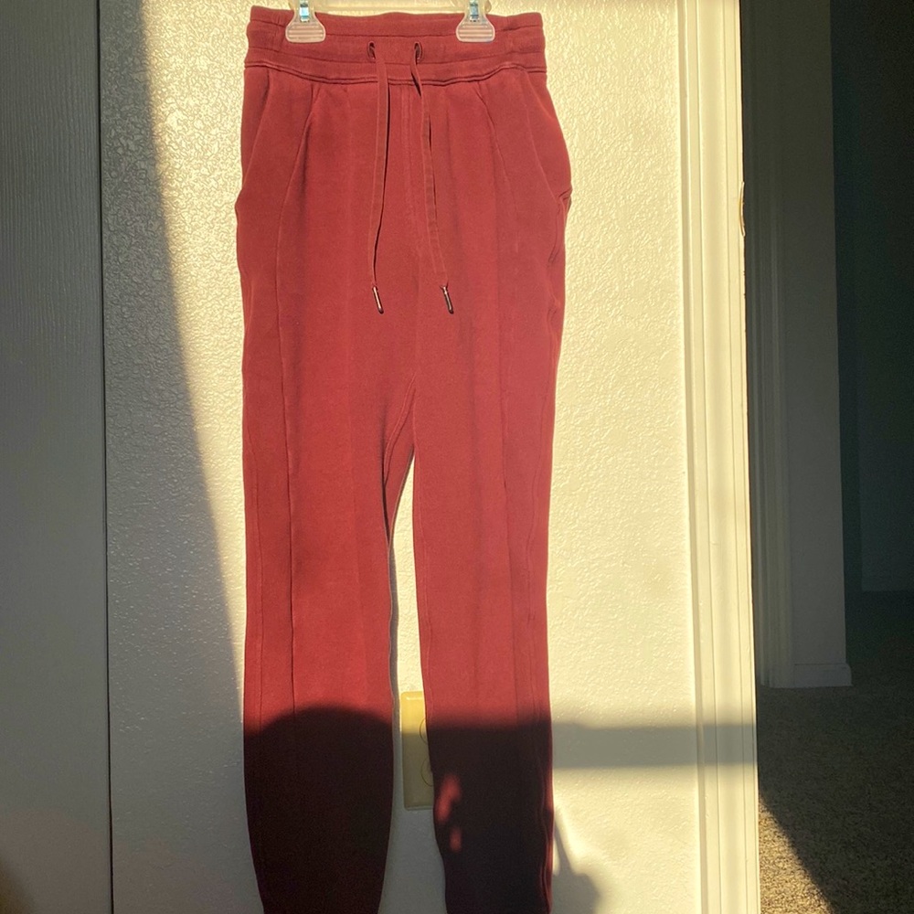 Lululemon scuba high rise